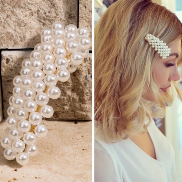Someday Blush Accessories - 🎉 HP! 🎉 Clustered Ivory Faux Pearl Hair Clip